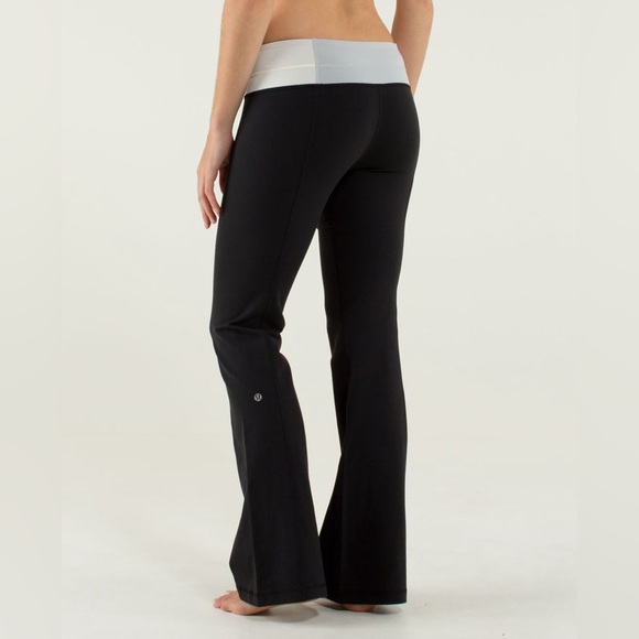 Lululemon Groove Pant (Tall) *Full-On Luon size 6 EUC medium rise inseam 35” - Picture 4 of 8
